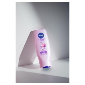 246632 NIVEA ODŻYWKA DO WŁOSÓW 200ML HAIR MILK WŁOSY MATOWE I ZMĘCZONE 9005800301686