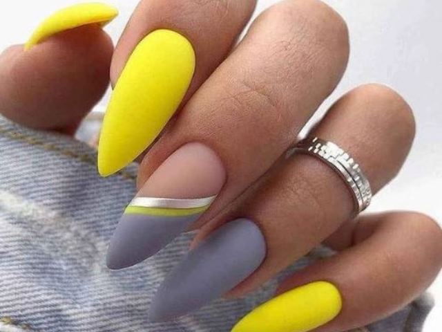 Szary lakier połączony z żółtym