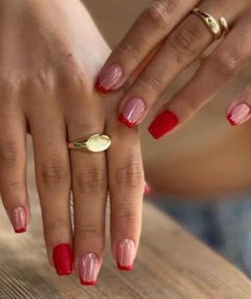Zimowy manicure – trendy na sezon 2023-2024